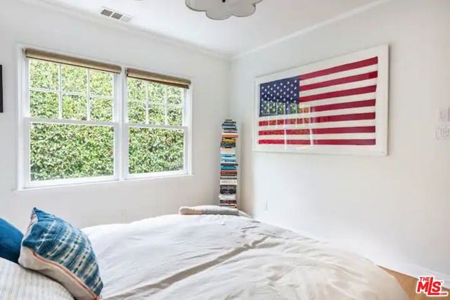 1972 Stearns Drive, Los Angeles, CA 90034