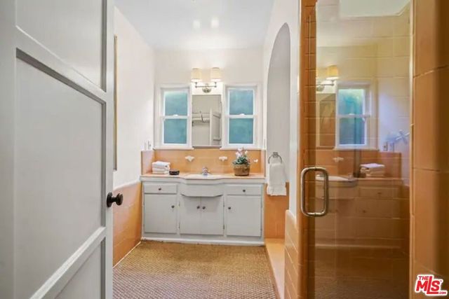 1972 Stearns Drive, Los Angeles, CA 90034