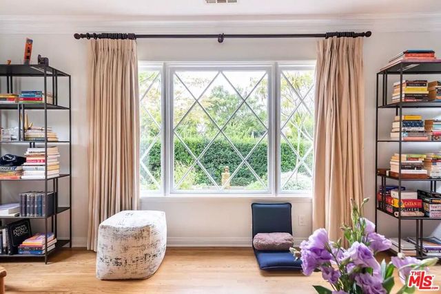 1972 Stearns Drive, Los Angeles, CA 90034