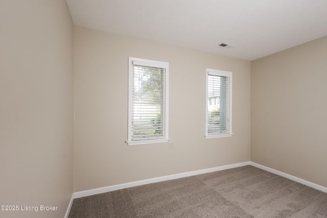 8704 Four Oaks Ct, Jeffersontown, KY 40299