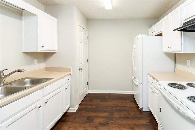 10944 Big Sky Drive, Hampton, GA 30228