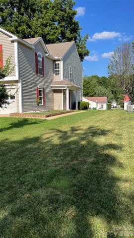 6912 Alanbrook Road, Charlotte, NC 28215