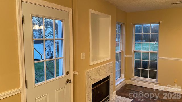 6912 Alanbrook Road, Charlotte, NC 28215