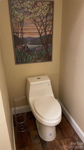 6912 Alanbrook Road, Charlotte, NC 28215