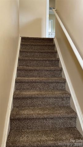 6912 Alanbrook Road, Charlotte, NC 28215