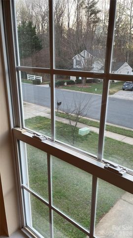 6912 Alanbrook Road, Charlotte, NC 28215