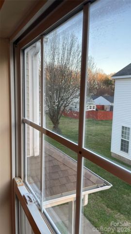 6912 Alanbrook Road, Charlotte, NC 28215