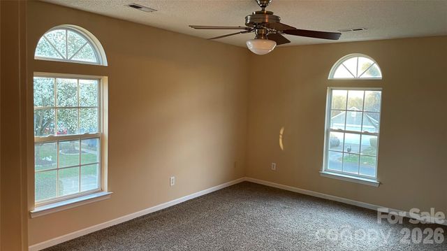 6912 Alanbrook Road, Charlotte, NC 28215