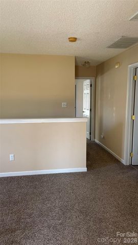 6912 Alanbrook Road, Charlotte, NC 28215