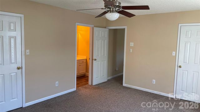 6912 Alanbrook Road, Charlotte, NC 28215