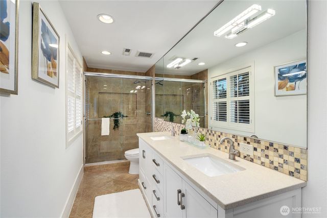 6116 152nd Avenue NE, Redmond, WA 98052