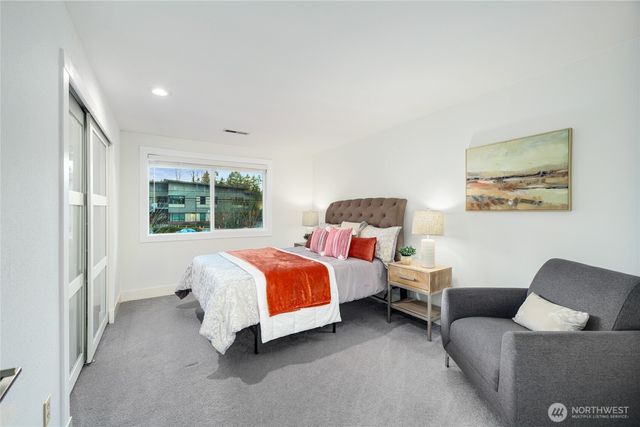 6116 152nd Avenue NE, Redmond, WA 98052