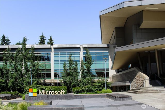 6116 152nd Avenue NE, Redmond, WA 98052