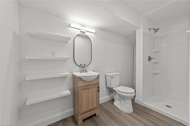 212 W Cornwallis Drive, Greensboro, NC 27408