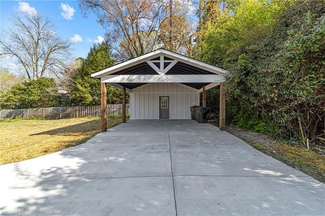 212 W Cornwallis Drive, Greensboro, NC 27408