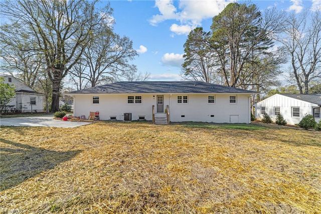 212 W Cornwallis Drive, Greensboro, NC 27408