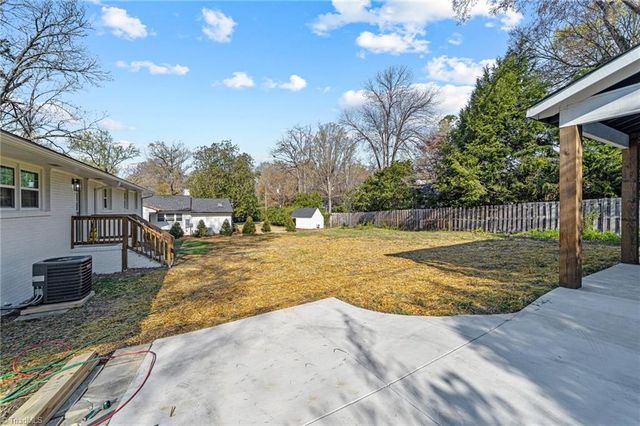 212 W Cornwallis Drive, Greensboro, NC 27408