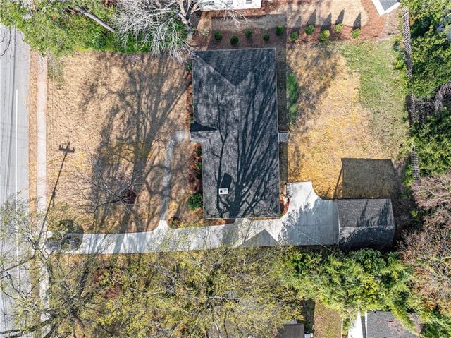 212 W Cornwallis Drive, Greensboro, NC 27408