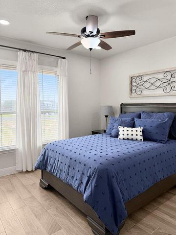 100 Calvary Drive, Adkins, TX 78101
