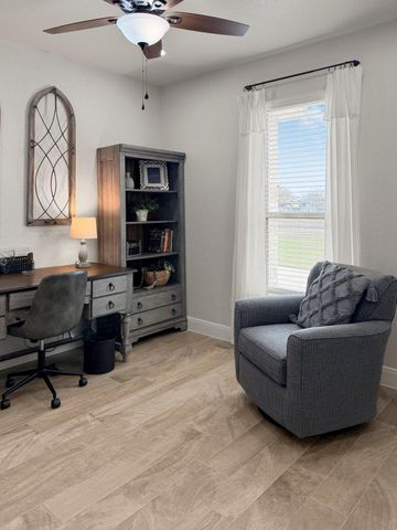 100 Calvary Drive, Adkins, TX 78101