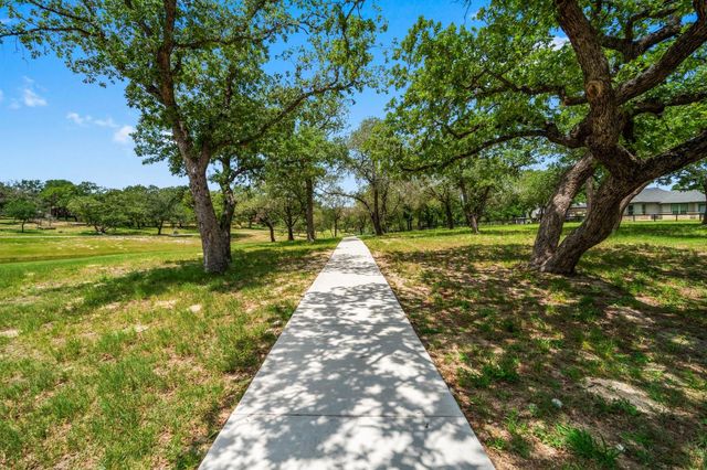 100 Calvary Drive, Adkins, TX 78101