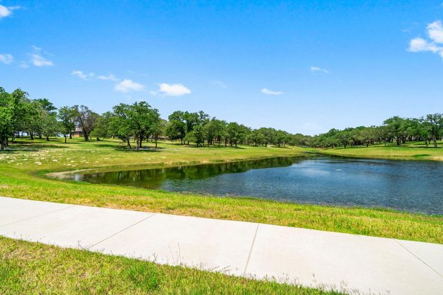 100 Calvary Drive, Adkins, TX 78101