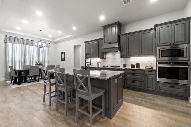 100 Calvary Drive, Adkins, TX 78101