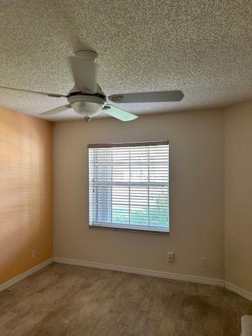 6092 Petunia Road, Delray Beach, FL 33484