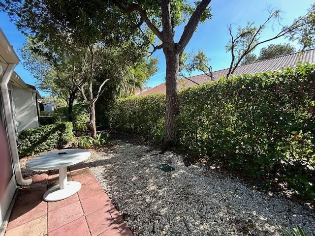 6092 Petunia Road, Delray Beach, FL 33484