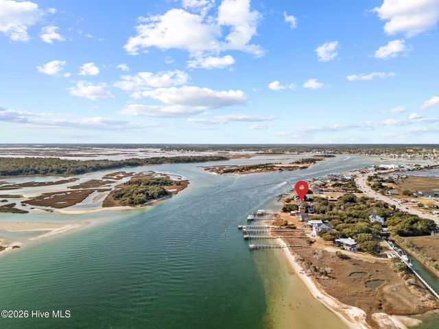 143 Capn Deck Lane, Swansboro, NC 28584