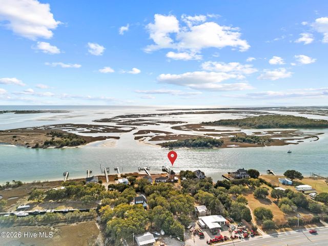 143 Capn Deck Lane, Swansboro, NC 28584