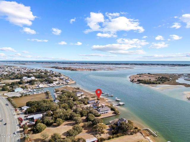 143 Capn Deck Lane, Swansboro, NC 28584