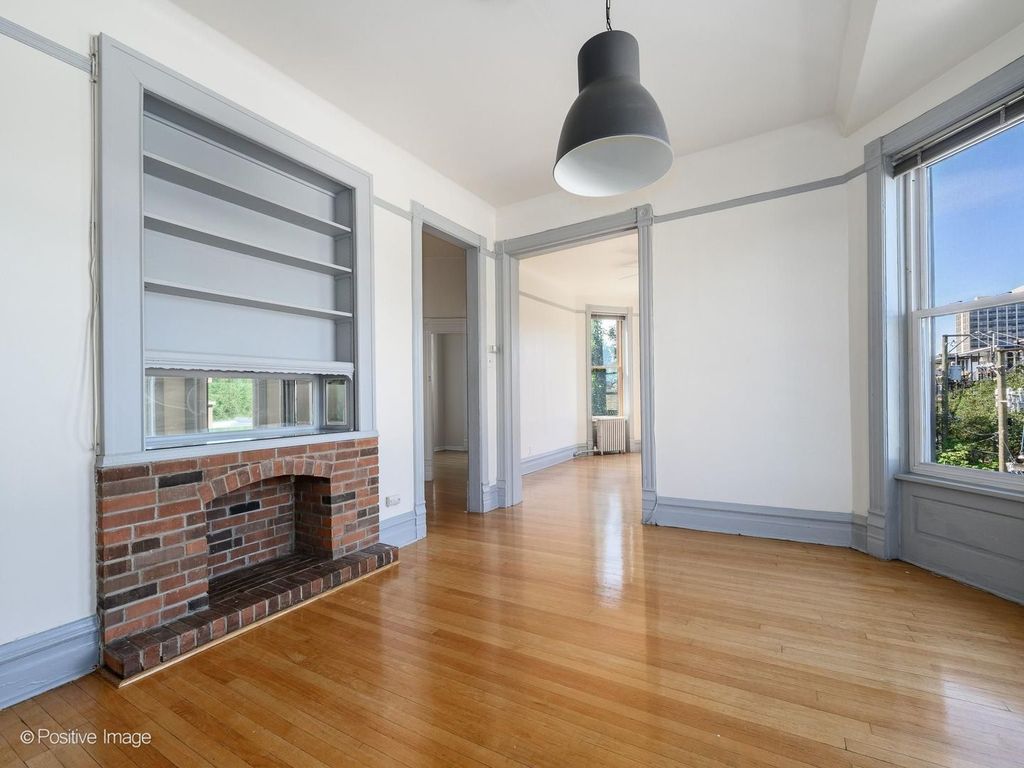 230 W Saint Paul Avenue, Chicago, IL 60614 — photo 3