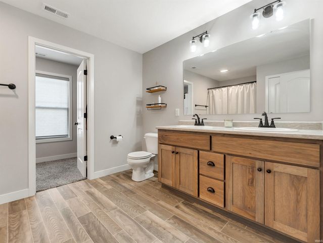 17388 Sonic Court, Huntertown, IN 46748