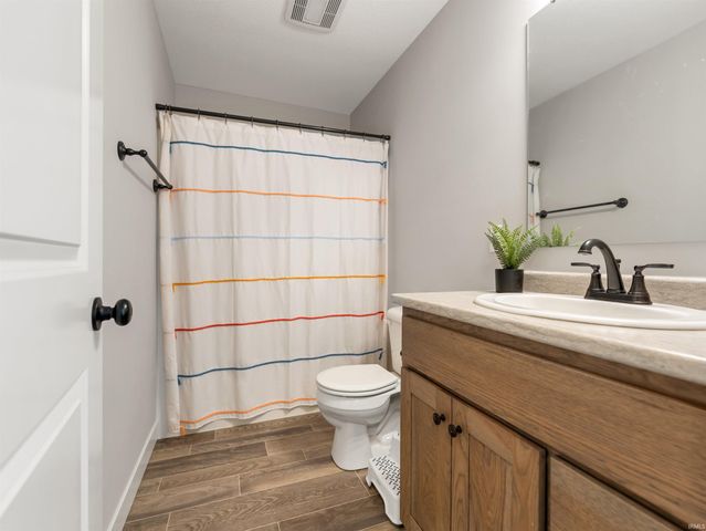 17388 Sonic Court, Huntertown, IN 46748