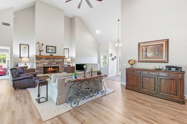 128 Gray Eagle Lane, Blairsville, GA 30512