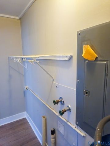 1217 Arlington St, Petersburg, VA 23803