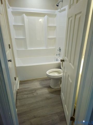 1217 Arlington St, Petersburg, VA 23803