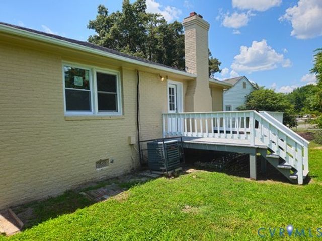 1217 Arlington St, Petersburg, VA 23803