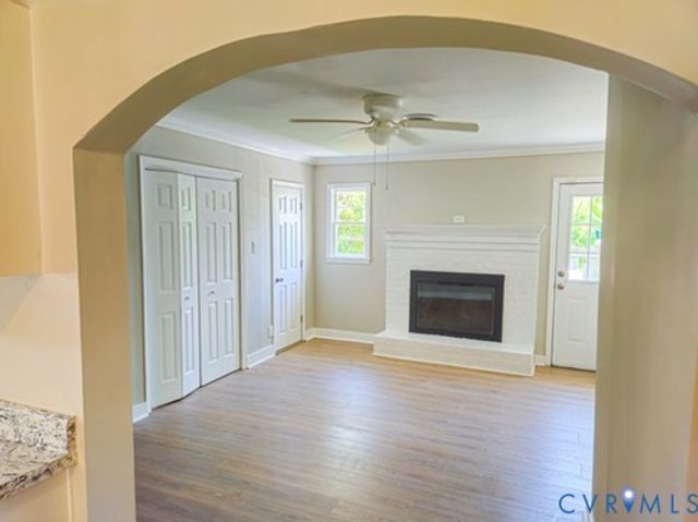 1217 Arlington St, Petersburg, VA 23803