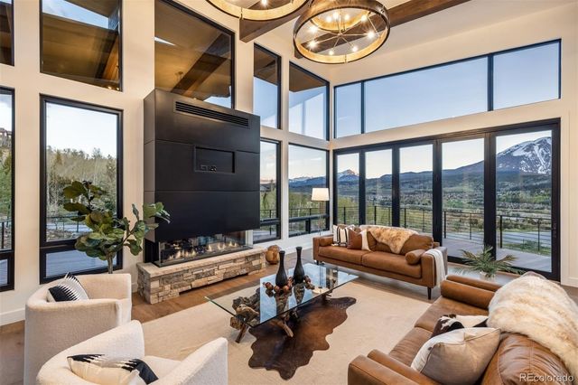 18 Heather Way, Silverthorne, CO 80498