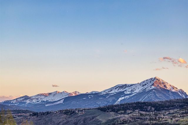 18 Heather Way, Silverthorne, CO 80498