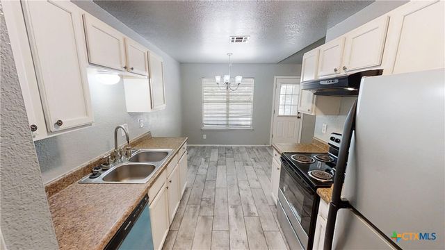 2606 Cross Timber Drive, Killeen, TX 76543