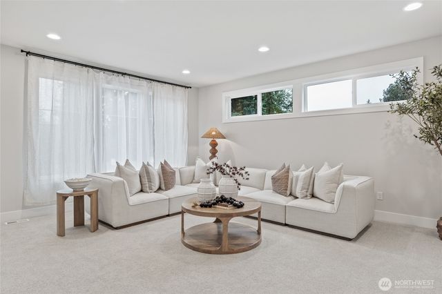 1606 146th Avenue SE, Bellevue, WA 98007