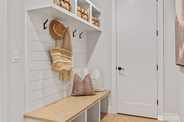 1606 146th Avenue SE, Bellevue, WA 98007