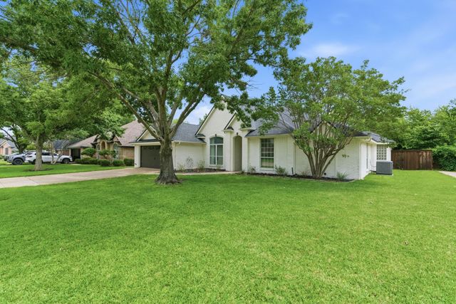 8 Waterwood Court, Mansfield, TX 76063