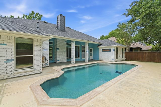 8 Waterwood Court, Mansfield, TX 76063