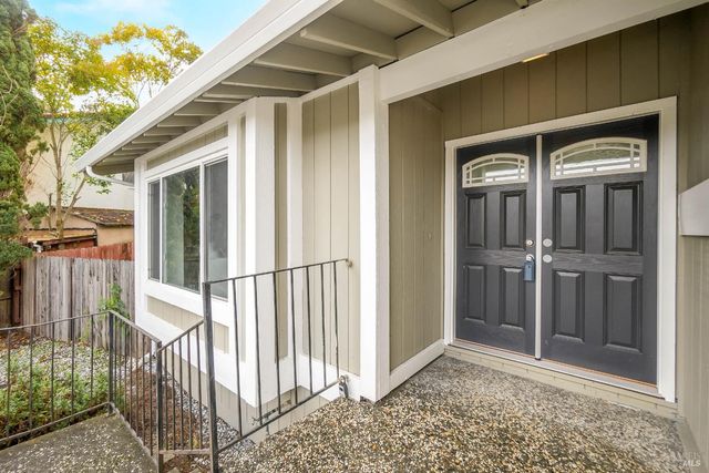 125 Skyline Ct, Vallejo, CA 94591