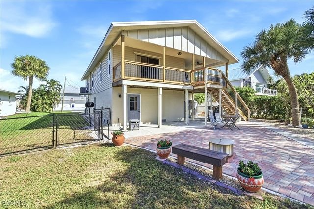 17740 Rebecca AVE, Fort Myers Beach, FL 33931
