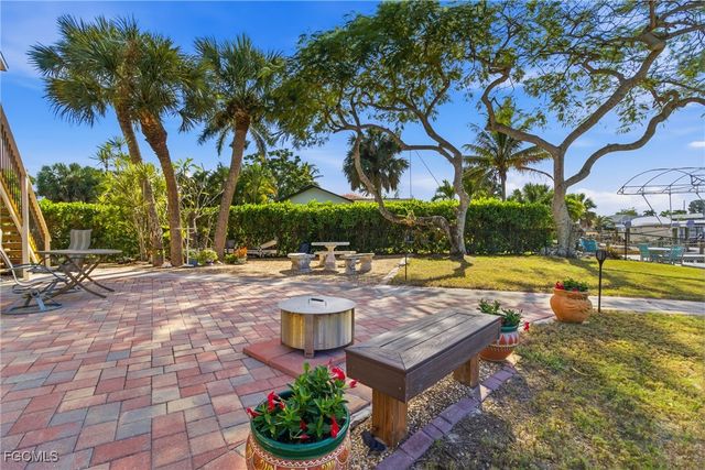 17740 Rebecca AVE, Fort Myers Beach, FL 33931